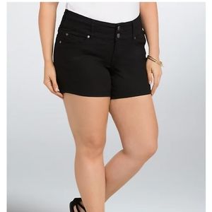 Torrid High-Rise Shorts Black-Wash